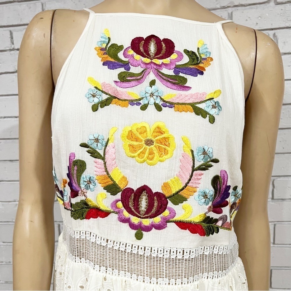 Asos Women’s Square Neck Midi Dress With Lace and‎ Floral Detail - Picture 10 of 11